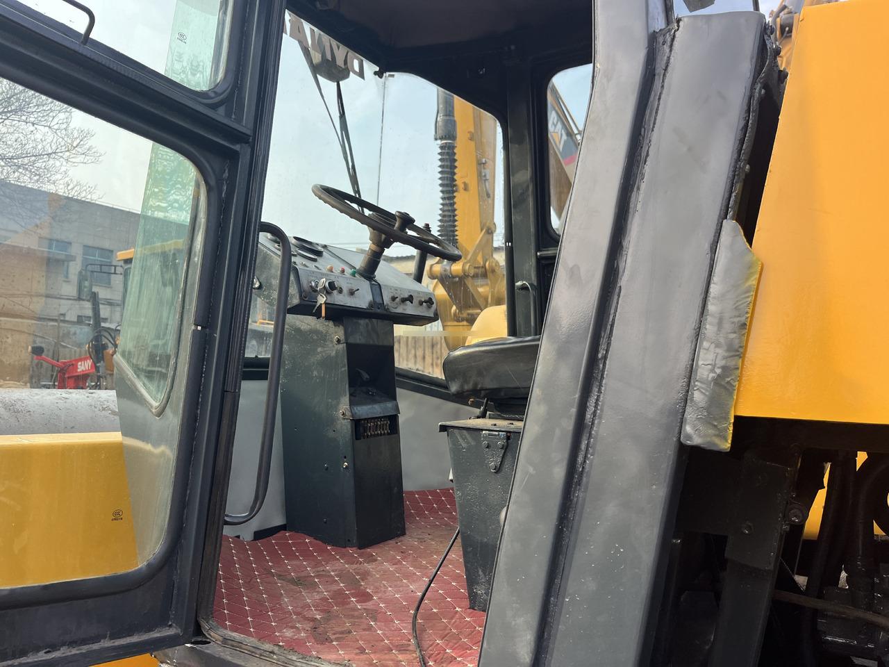 Compactor Used Original Dynapac Ca301d Road Rooller in high quality and cheap price with good operating in shanghai for Sale Used Original Dynapac Ca301d Road Rooller in high quality and cheap price with good operating in shanghai for Sale- Photo 4