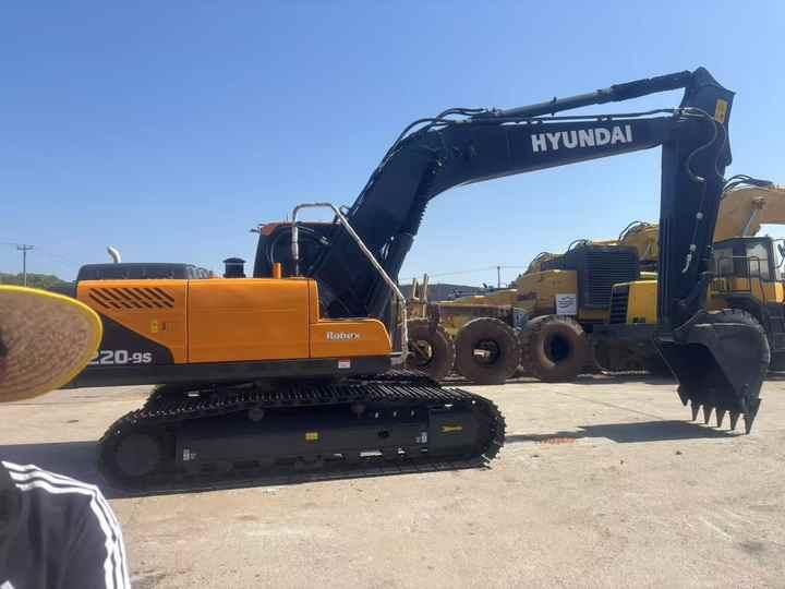 Excavator Cheap Price Original Used Hyundai 220 Excavator Hyundai 220LC-9s 220lc Excavator for Sale in Stock Secondhand Digger Cheap Price Original Used Hyundai 220 Excavator Hyundai 220LC-9s 220lc Excavator for Sale in Stock Secondhand Digger- Photo 6