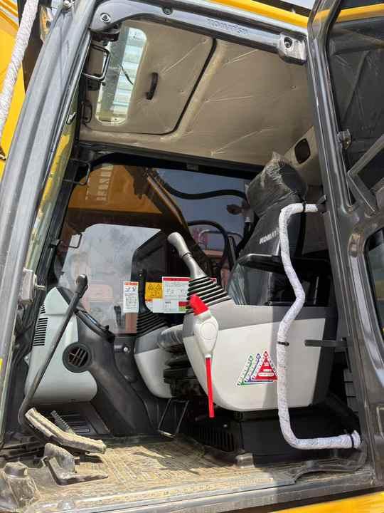 Excavator 21t Japan Original Used Komatsu PC210 PC200 PC220 Crawler Excavator 21t Japan Original Used Komatsu PC210 PC200 PC220 Crawler Excavator- Photo 6