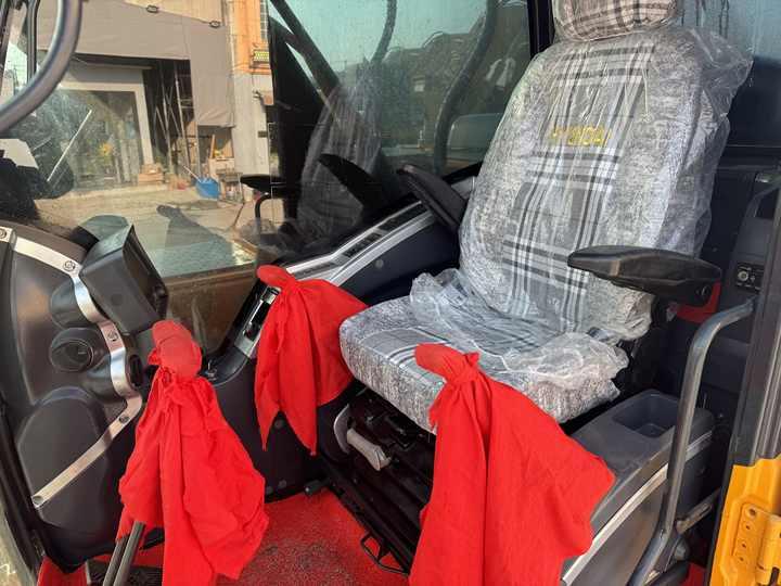 Crawler excavator Perfect Condition usada excavadora 22ton Hyundai 220LC Hyundai Excavator Used 220LC-9S excavator For Construction For Sale Perfect Condition usada excavadora 22ton Hyundai 220LC Hyundai Excavator Used 220LC-9S excavator For Construction For Sale- Photo 5