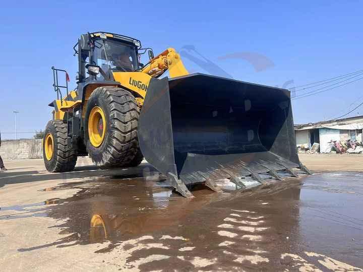 Wheel loader Original LiuGong Wheel Loader high quality 856H in Good Condition with Low running hours Original LiuGong Wheel Loader high quality 856H in Good Condition with Low running hours- Photo 2