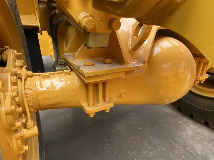 Wheel loader 5 Ton Wheel Loader Liugong Clg856 Zl50cn Slightly Used Front Loader With Articulated Boom In Shanghai 5 Ton Wheel Loader Liugong Clg856 Zl50cn Slightly Used Front Loader With Articulated Boom In Shanghai- Photo 3
