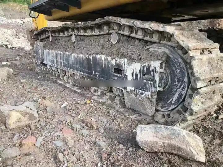 Crawler excavator Used Crawler second hand KOMAT SU digger PC800 large Excavator with buckets for sale 80ton Used Crawler second hand KOMAT SU dig Used Crawler second hand KOMAT SU digger PC800 large Excavator with buckets for sale 80ton Used Crawler second hand KOMAT SU dig- Photo 6