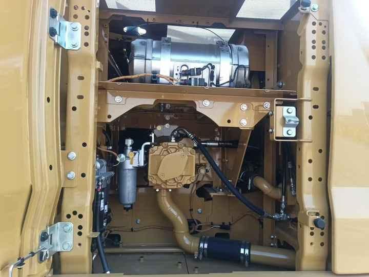 Crawler excavator Used Excavator Caterpillar Cat 320gc 320d2 320 320d2l 320g 320bl Excavator Secondhand Caterpillar 336 336D 325 320gc 320cl Used Excavator Caterpillar Cat 320gc 320d2 320 320d2l 320g 320bl Excavator Secondhand Caterpillar 336 336D 325 320gc 320cl- Photo 5