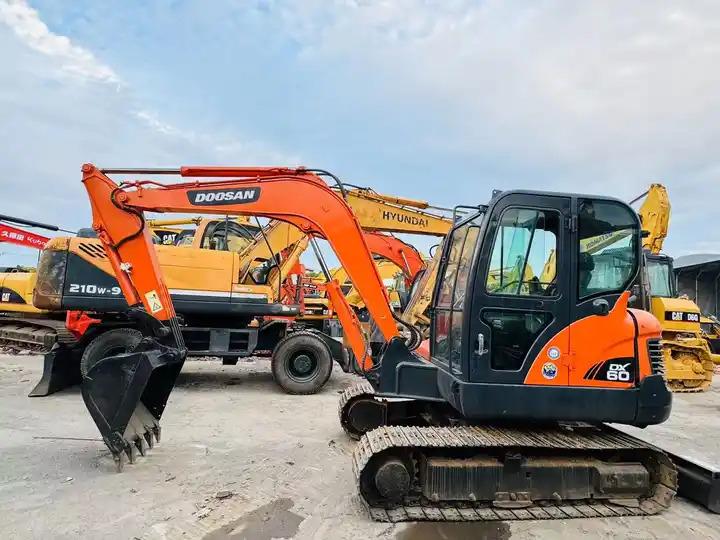 Crawler excavator 6t Small Excavator,Mini Excavating Machine Korea Doosan Used Excavators Doosan Dx60 For Sale In Shanghai 6t Small Excavator,Mini Excavating Machine Korea Doosan Used Excavators Doosan Dx60 For Sale In Shanghai- Photo 3