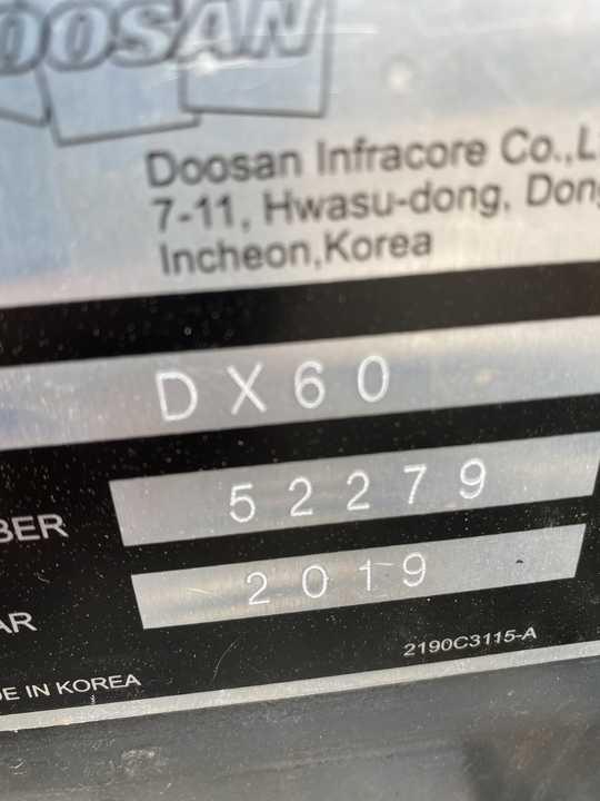 Crawler excavator Awesome Performance Korea Imported Small Scale Used Doosan Excavator Dx60 Dx225 Dh60 Dh55 Awesome Performance Korea Imported Small Scale Used Doosan Excavator Dx60 Dx225 Dh60 Dh55- Photo 3