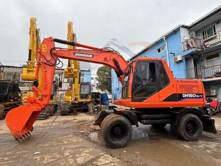 Crawler excavator Used excavator doosan dh150 excavators machinery doosan dx60 dx80 dx75 dx225 Good Condition Low price Used excavator doosan dh150 excavators machinery doosan dx60 dx80 dx75 dx225 Good Condition Low price- Photo 3