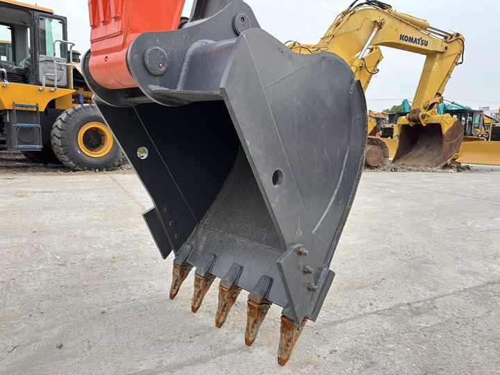 Crawler excavator 22 Tons Excavator Original Doosan Dx225LCA Crawler Digger Secondhand Used Good Condition Doosan Hydraulic Excavator on Sale 22 Tons Excavator Original Doosan Dx225LCA Crawler Digger Secondhand Used Good Condition Doosan Hydraulic Excavator on Sale- Photo 4
