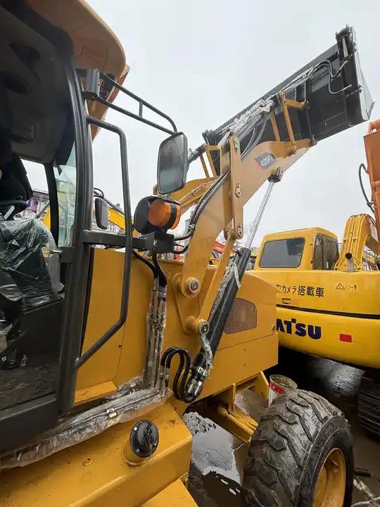 Backhoe loader Used caterpillar backhoe loader CAT 420F2 in good condition for sale Used caterpillar backhoe loader CAT 420F2 in good condition for sale- Photo 4
