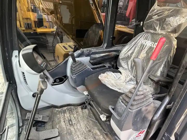 Crawler excavator Well-maintained Made In Japan Less Hour Medium 20 Ton Digger Machine Used Kobelco Sk200-8 Excavator For Sale Well-maintained Made In Japan Less Hour Medium 20 Ton Digger Machine Used Kobelco Sk200-8 Excavator For Sale- Photo 3