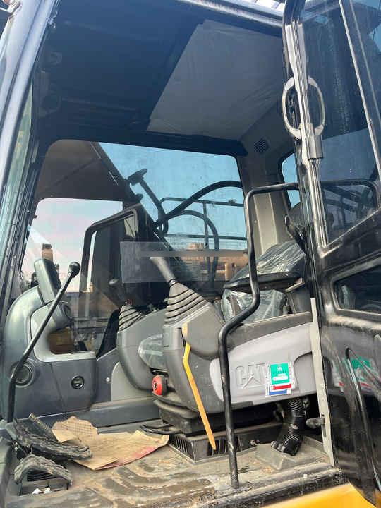Crawler excavator Good condition japan original low hour used hydraulic crawler cat 320 excavator cat 320d cat320d2 excavator in stock for sale Good condition japan original low hour used hydraulic crawler cat 320 excavator cat 320d cat320d2 excavator in stock for sale- Photo 3