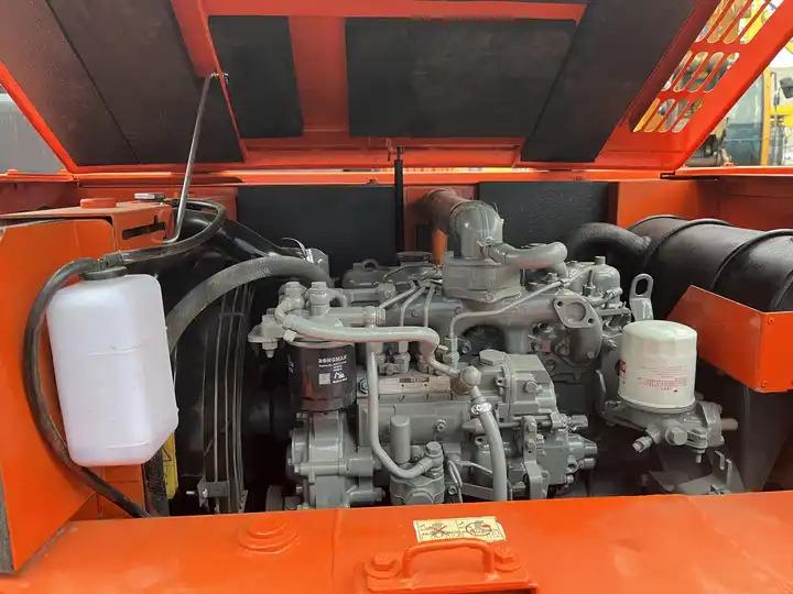 Crawler excavator Used Hitachi excavator ZX70 in good condition for sale Used Hitachi excavator ZX70 in good condition for sale- Photo 3