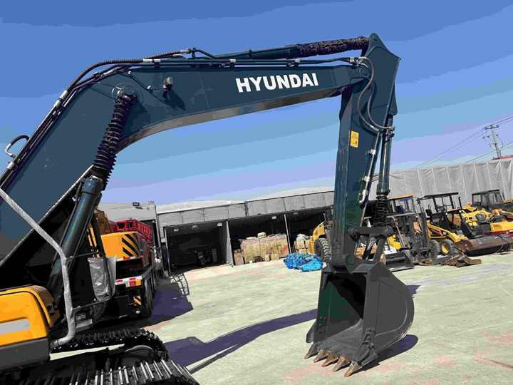 Excavator Less Hour 22 Tons Korea Original Used Hyundai 220LC-9S 225LC-9T Excavator for Sale Less Hour 22 Tons Korea Original Used Hyundai 220LC-9S 225LC-9T Excavator for Sale- Photo 4