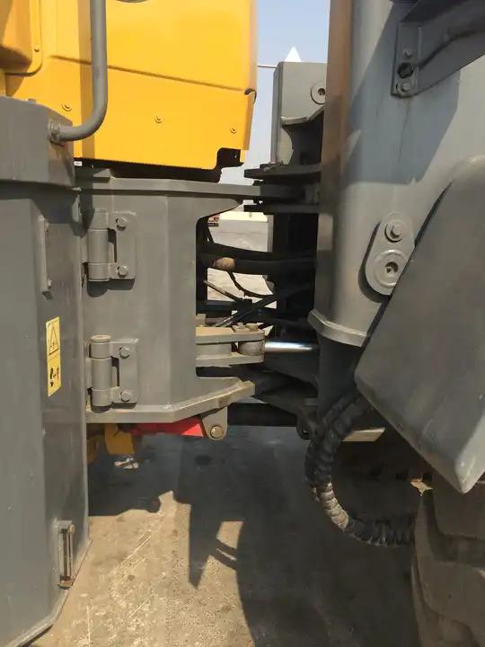 Wheel loader 5 ton mini Used Original State loader SDLG 953 Used Small wheel loader in good condition for sale 5 ton mini Used Original State loader SDLG 953 Used Small wheel loader in good condition for sale- Photo 6