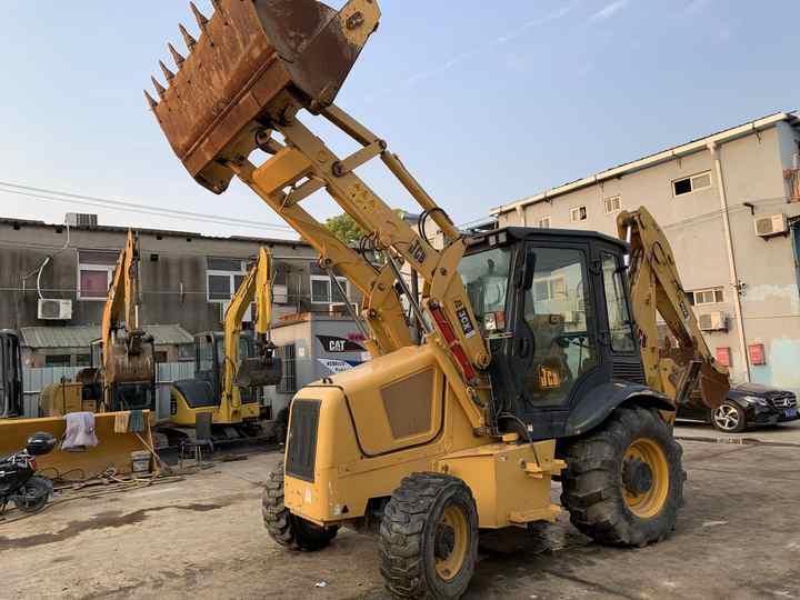 Backhoe loader JCB 3cX backhoe loader manufactured in 2022 with telescopic boom JCB3CX JCB4CX JCB 3DX JCB 3cX backhoe loader manufactured in 2022 with telescopic boom JCB3CX JCB4CX JCB 3DX- Photo 2