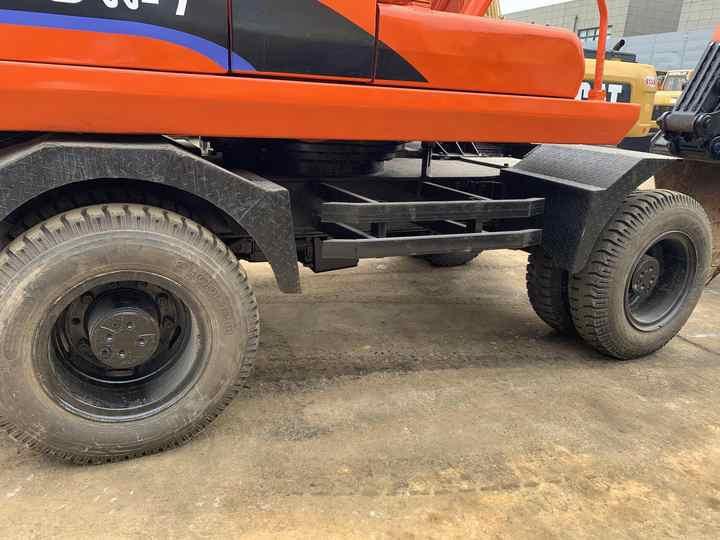 Crawler excavator Used excavator doosan dh150 excavators machinery doosan dx60 dx80 dx75 dx225 Good Condition Low price Used excavator doosan dh150 excavators machinery doosan dx60 dx80 dx75 dx225 Good Condition Low price- Photo 3