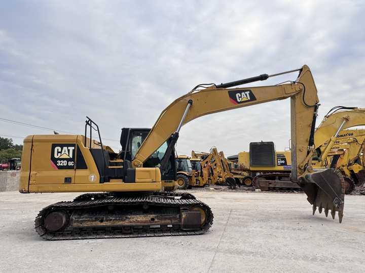 Crawler excavator Caterpillar 320gc Hevay Equipment Excavator Used Caterpillar 320gc Hevay Equipment Excavator Used- Photo 2