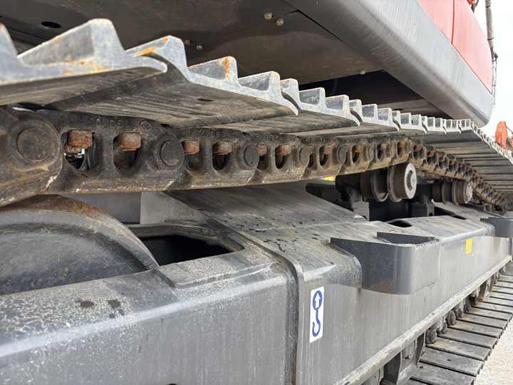 Crawler excavator 22 Tons Excavator Original Doosan Dx225LCA Crawler Digger Secondhand Used Good Condition Doosan Hydraulic Excavator on Sale 22 Tons Excavator Original Doosan Dx225LCA Crawler Digger Secondhand Used Good Condition Doosan Hydraulic Excavator on Sale- Photo 3