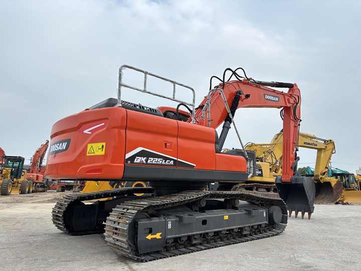 Crawler excavator Used Original KoreaN Doosan DX225lca Excavator Doosan Excavators Engineering Machinery Doosan 22ton USED Excavadoras Used Original KoreaN Doosan DX225lca Excavator Doosan Excavators Engineering Machinery Doosan 22ton USED Excavadoras- Photo 6
