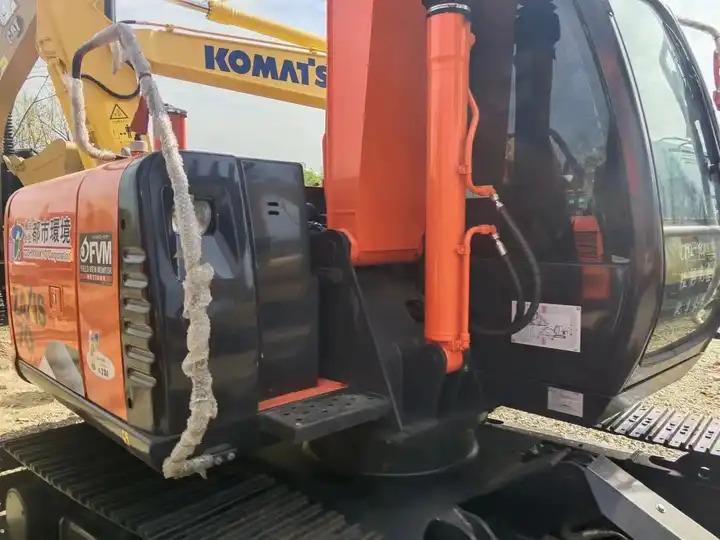 Crawler excavator Cheap Small Tracked Excavator Hitachi Zaxis 70 Secondhand Mini Excavator In Shanghai Cheap Small Tracked Excavator Hitachi Zaxis 70 Secondhand Mini Excavator In Shanghai- Photo 2