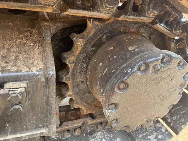 Crawler excavator Used Hitachi 120 Excavator EX120-3 Used hitachi Excavator from japan Used Hitachi 120 Excavator EX120-3 Used hitachi Excavator from japan- Photo 3