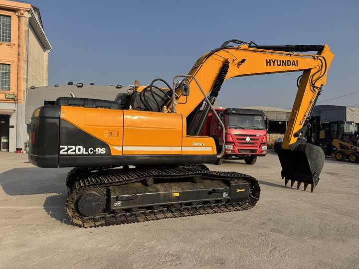 Crawler excavator Perfect Condition usada excavadora 22ton Hyundai 220LC Hyundai Excavator Used 220LC-9S excavator For Construction For Sale Perfect Condition usada excavadora 22ton Hyundai 220LC Hyundai Excavator Used 220LC-9S excavator For Construction For Sale- Photo 3