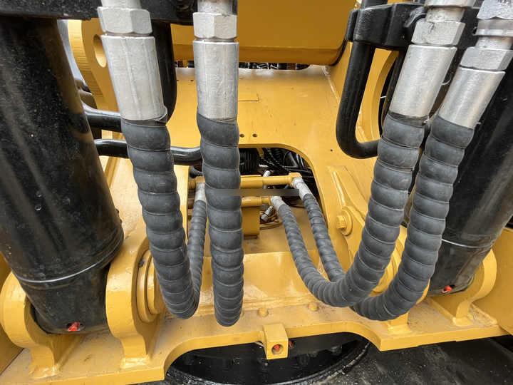 Crawler excavator Excavator Parts CAT E 320D 321D 323D C6.4 Engine Turbocharger 49179-02300 287-0049 2870049 Excavator Parts CAT E 320D 321D 323D C6.4 Engine Turbocharger 49179-02300 287-0049 2870049- Photo 4