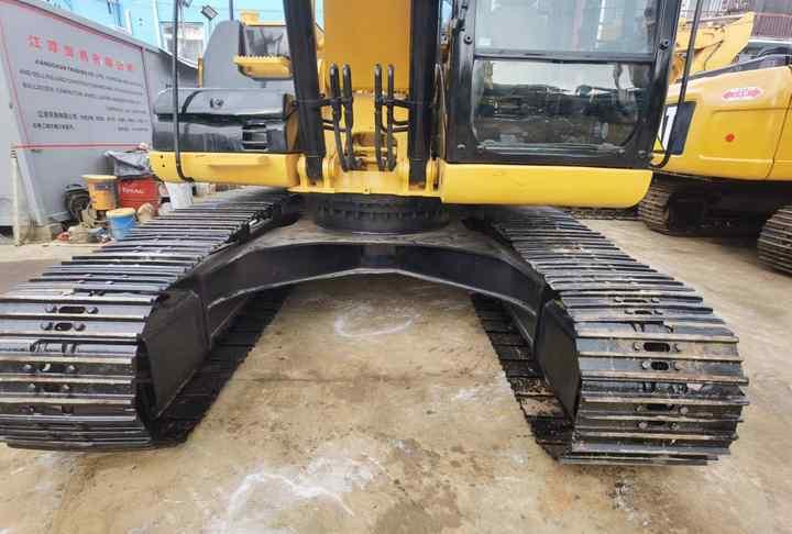 Crawler excavator Original Caterpillar Excavator Parts,Low Working Hours Of Used Excavator Cat320,320b,320c,320d,320dl,320d2 For Sale In Shanghai Original Caterpillar Excavator Parts,Low Working Hours Of Used Excavator Cat320,320b,320c,320d,320dl,320d2 For Sale In Shanghai- Photo 4