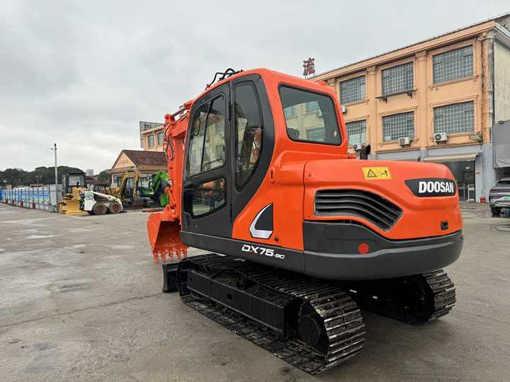 Crawler excavator Used Excavator Doosan DX75-9C Second-hand Excavator Digger DX75-9C Compact Shovel Crawler Doosan 75 Excavator Doosan Dx75-9C Used Excavator Doosan DX75-9C Second-hand Excavator Digger DX75-9C Compact Shovel Crawler Doosan 75 Excavator Doosan Dx75-9C- Photo 4