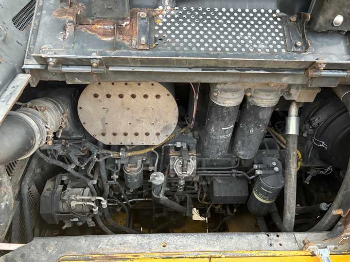 Crawler excavator Japan Used komatsu Excavator Model PC800 PC700 PC460 Mining Excavator Excellent Condition with Good Price for Sale Japan Used komatsu Excavator Model PC800 PC700 PC460 Mining Excavator Excellent Condition with Good Price for Sale- Photo 4