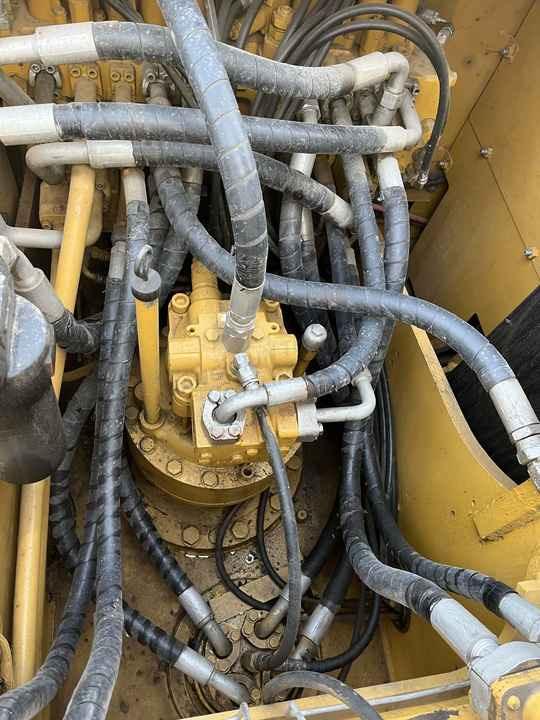 Crawler excavator 20Tons excavator Used CAT Excavator 325D 320D 320B 320BL 320C 320CL On sale 20Tons excavator Used CAT Excavator 325D 320D 320B 320BL 320C 320CL On sale- Photo 5