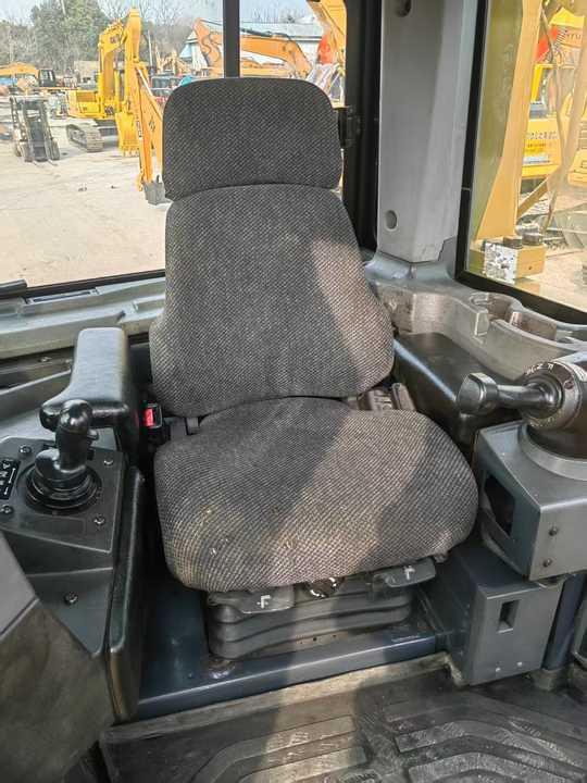 Bulldozer USED D8T CAT Bulldozer Price D8R Used Caterpillar Bulldozer crawler bulldozer made in brazil USED D8T CAT Bulldozer Price D8R Used Caterpillar Bulldozer crawler bulldozer made in brazil- Photo 5