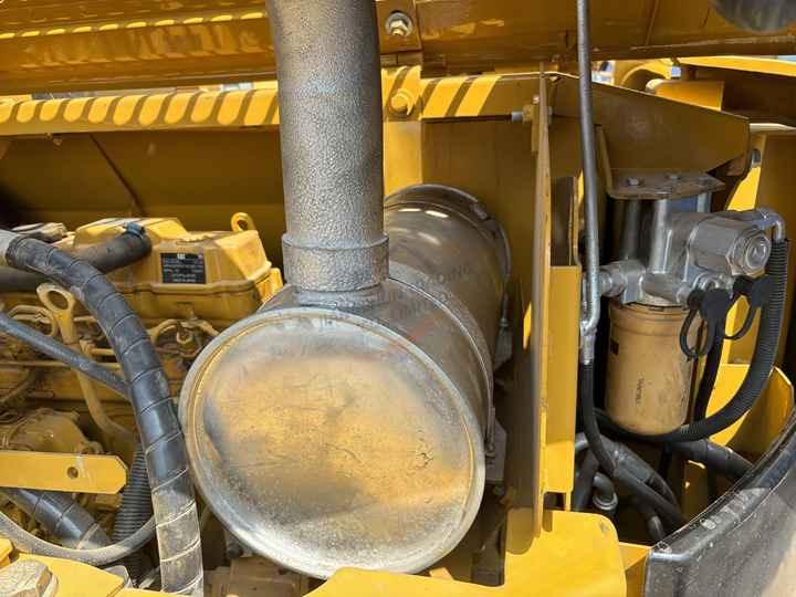 Crawler excavator 20Tons excavator Used CAT Excavator 325D 320D 320B 320BL 320C 320CL On sale 20Tons excavator Used CAT Excavator 325D 320D 320B 320BL 320C 320CL On sale- Photo 6