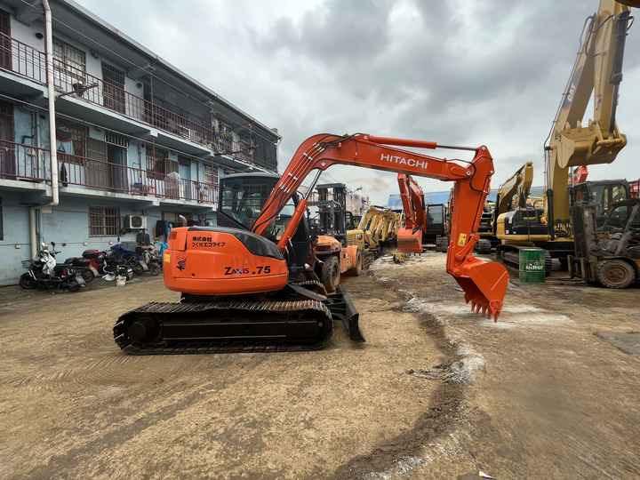 Crawler excavator Hot sale Used Hitachi ZX120 digger medium size Excavator second hand excavator Hot sale Used Hitachi ZX120 digger medium size Excavator second hand excavator- Photo 6