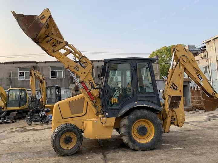 Backhoe loader JCB 3cX backhoe loader manufactured in 2022 with telescopic boom JCB3CX JCB4CX JCB 3DX JCB 3cX backhoe loader manufactured in 2022 with telescopic boom JCB3CX JCB4CX JCB 3DX- Photo 6