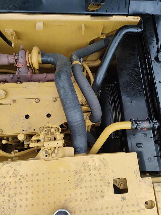 Crawler excavator Original Caterpillar Excavator Parts,Low Working Hours Of Used Excavator Cat320,320b,320c,320d,320dl,320d2 For Sale In Shanghai Original Caterpillar Excavator Parts,Low Working Hours Of Used Excavator Cat320,320b,320c,320d,320dl,320d2 For Sale In Shanghai- Photo 6