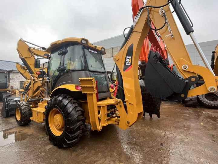Backhoe loader Backhoe loader CAT 420F loader used cheap CAT 420F loader and digger in good running condition on sale Backhoe loader CAT 420F loader used cheap CAT 420F loader and digger in good running condition on sale- Photo 4