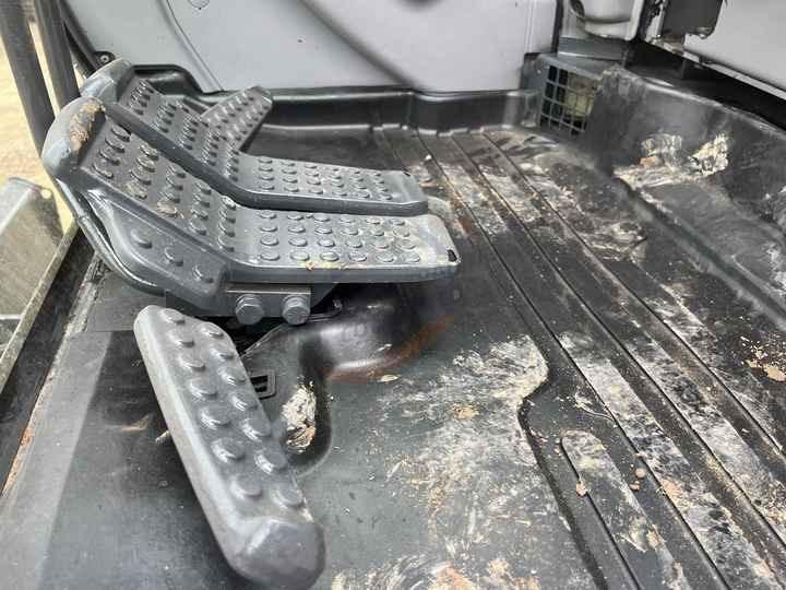 Crawler excavator Hot sale Used Hitachi ZX120 digger medium size Excavator second hand excavator Hot sale Used Hitachi ZX120 digger medium size Excavator second hand excavator- Photo 4