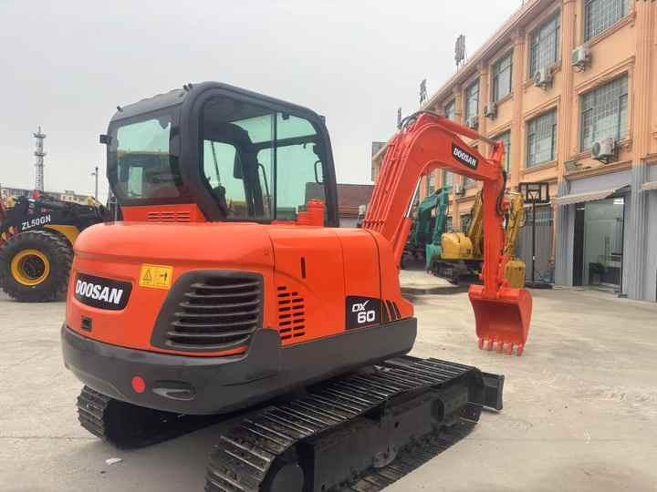 Excavator High Quality Hot Selling 6ton Second Hand Excavator Machine Mini Small Excavator DX60-9C Used Doosan Excavator for Sale DX60 High Quality Hot Selling 6ton Second Hand Excavator Machine Mini Small Excavator DX60-9C Used Doosan Excavator for Sale DX60- Photo 6
