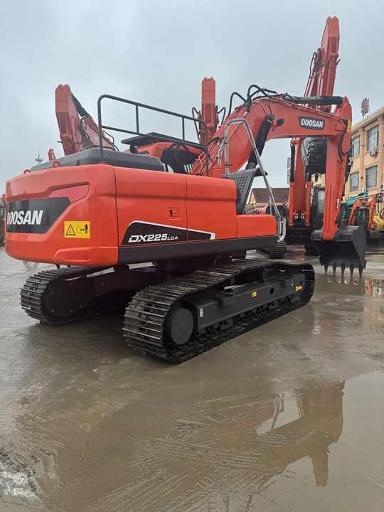 Crawler excavator Used Machinery Equipment Dx225lca Used Excavators in Stock for Sale Used Machinery Equipment Dx225lca Used Excavators in Stock for Sale- Photo 6