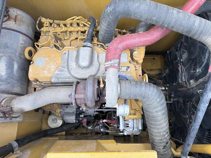 Crawler excavator Caterpillar 320gc Hevay Equipment Excavator Used Caterpillar 320gc Hevay Equipment Excavator Used- Photo 3