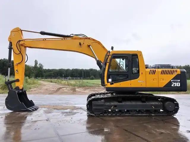 Excavator Certificated High Quality Hyundai 220LC Excavator 220lc-9s HX220L 220HD 22 Tons Excavator for Sale Certificated High Quality Hyundai 220LC Excavator 220lc-9s HX220L 220HD 22 Tons Excavator for Sale- Photo 3
