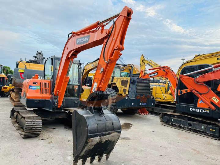 Crawler excavator Used excavator doosan dx60 excavators earth-moving machinery doosan dx60 dx80 dx75 dx225 dh60 dh60-7for sale Used excavator doosan dx60 excavators earth-moving machinery doosan dx60 dx80 dx75 dx225 dh60 dh60-7for sale- Photo 2