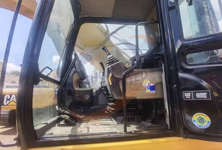 Crawler excavator 20Tons excavator Used CAT Excavator 325D 320D 320B 320BL 320C 320CL On sale 20Tons excavator Used CAT Excavator 325D 320D 320B 320BL 320C 320CL On sale- Photo 2