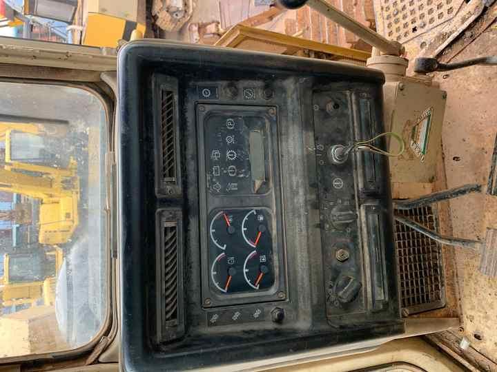 Bulldozer Japan Imported Caterpillar D7R Bulldozer Japan Original Cat D7G D7R D9n D8r Used Bulldozers Japan Imported Caterpillar D7R Bulldozer Japan Original Cat D7G D7R D9n D8r Used Bulldozers- Photo 5