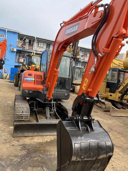 Crawler excavator Used excavator doosan dx60 excavators earth-moving machinery doosan dx60 dx80 dx75 dx225 for sale Used excavator doosan dx60 excavators earth-moving machinery doosan dx60 dx80 dx75 dx225 for sale- Photo 2