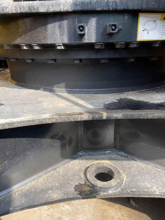 Crawler excavator Used Excavator Sany 215c PRO Crawler Used Machinery 21ton Excavators Used Excavator Sany 215c PRO Crawler Used Machinery 21ton Excavators- Photo 5