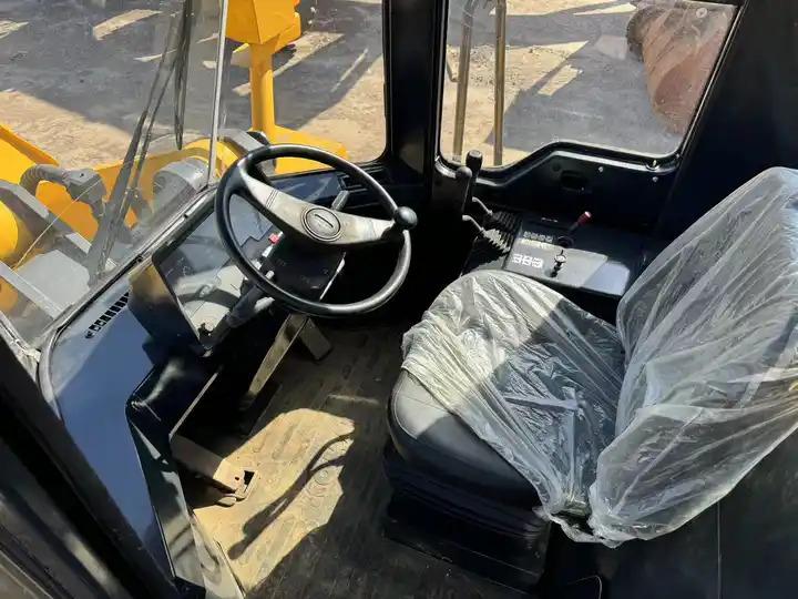 Wheel loader High Quality Used 7 Ton Heavy Front Loader Komatsu Wa470 Good Price Japan Made Tire Loader High Quality Used 7 Ton Heavy Front Loader Komatsu Wa470 Good Price Japan Made Tire Loader- Photo 6