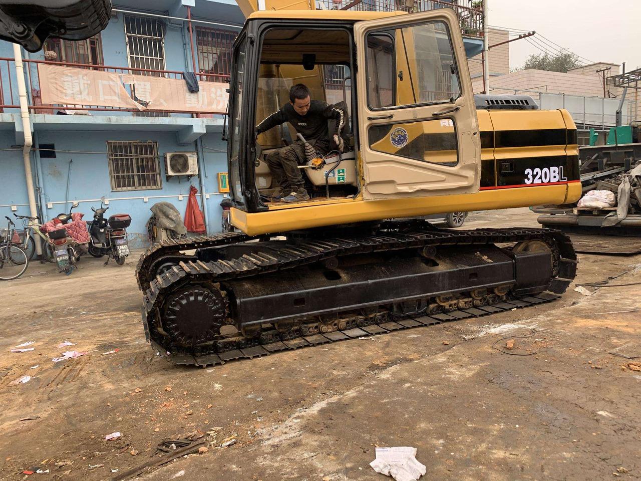 Crawler excavator Used CAT Excavator 320B 320BL 320C 320CL 320D 320D2 320D2L Made In Japan Used CAT Excavator 320B 320BL 320C 320CL 320D 320D2 320D2L Made In Japan- Photo 2