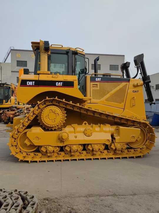 Bulldozer USED D8T CAT Bulldozer Price D8R Used Caterpillar Bulldozer crawler bulldozer made in brazil USED D8T CAT Bulldozer Price D8R Used Caterpillar Bulldozer crawler bulldozer made in brazil- Photo 2